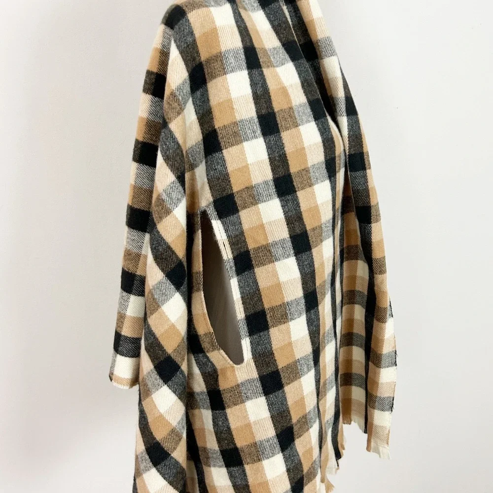 A New Day Women Plaid Ruana Wrap Scarf Arm Slits Brown Black OSFM NEW